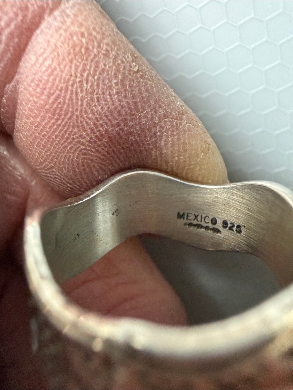 Sterling silver ring - Picture 2 of 4